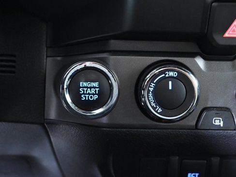 Used 2023 Toyota Tacoma TRD Off-Road image 30