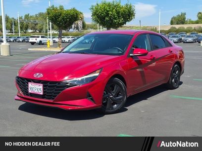 Used 2022 Hyundai Elantra SEL w/ Convenience Package