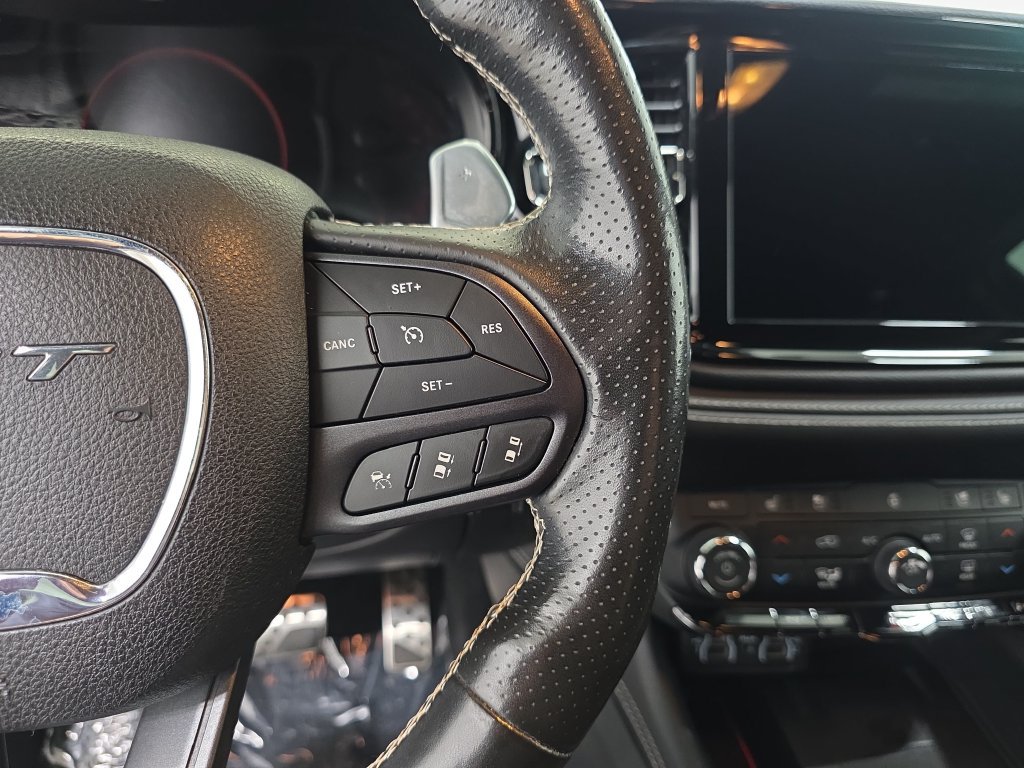 Used 2021 Dodge Durango SRT Hellcat w/ Technology Group AWD/4WD image 18