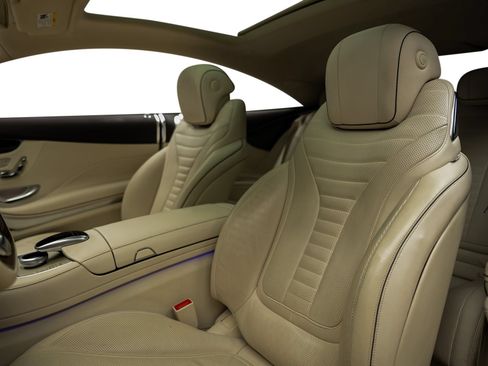 Used 2015 Mercedes-Benz S 550 4MATIC Coupe w/ Premium 1 Package image 32
