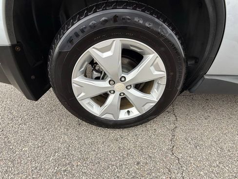 Used 2015 Subaru Forester 2.5i Limited image 32