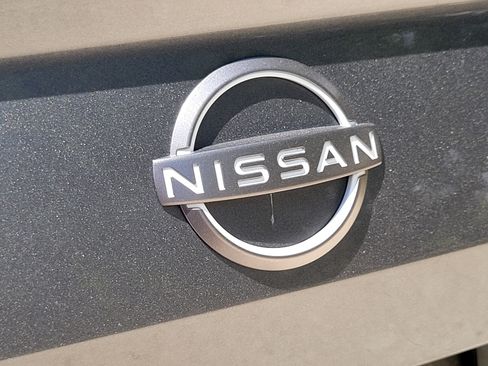 Used 2024 Nissan Altima 2.5 SV FWD image 8