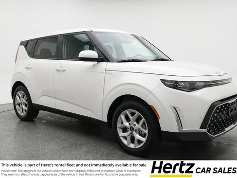 Used 2025 Kia Soul LX w/ LX Technology Package image 1