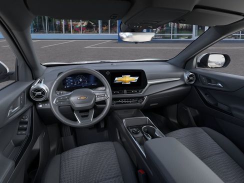 New 2026 Chevrolet Equinox LT w/ Safety and Technology Package AWD/4WD image 15