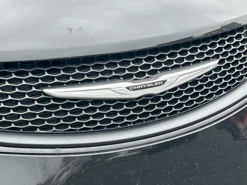 Used 2024 Chrysler Voyager LX FWD image 10