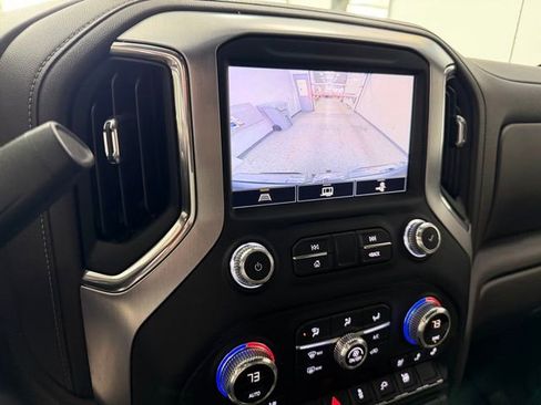 Used 2022 GMC Sierra 1500 SLT w/ SLT Premium Plus Package AWD/4WD image 19