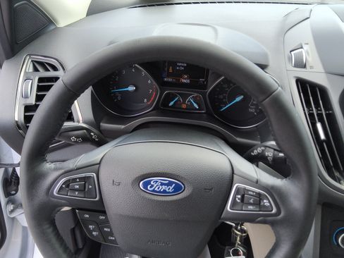 Used 2018 Ford Escape SEL FWD image 17