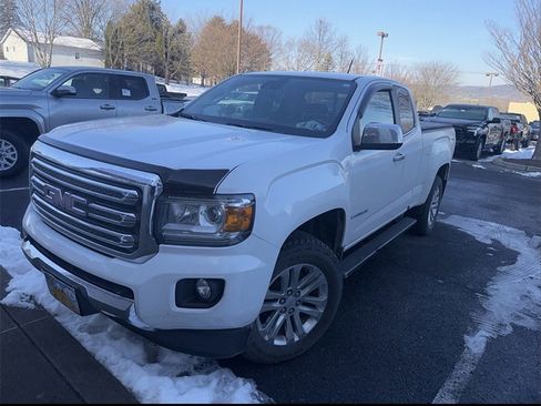 Used 2017 GMC Canyon SLT w/ Driver Alert Package image 4