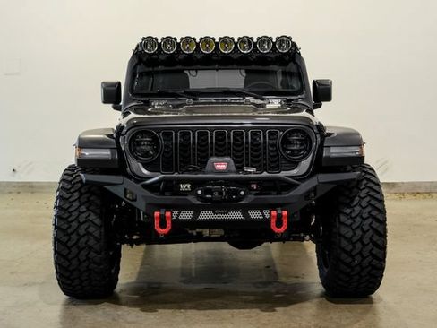 Used 2024 Jeep Wrangler Unlimited Rubicon w/ XTREMEE 35" Tire Package AWD/4WD image 3