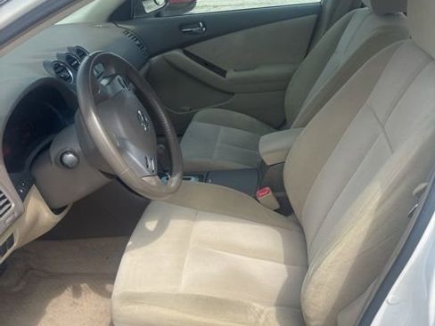 Used 2009 Nissan Altima 2.5 SL w/ Convenience Plus Pkg FWD image 18
