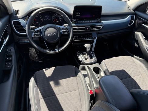 Used 2022 Kia Seltos S image 15