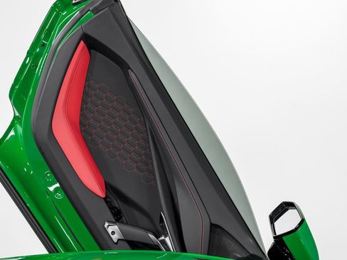 Used 2024 Lamborghini Revuelto image 9