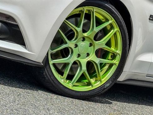 Used 2017 Ford Mustang GT Premium w/ GT Performance Package image 5