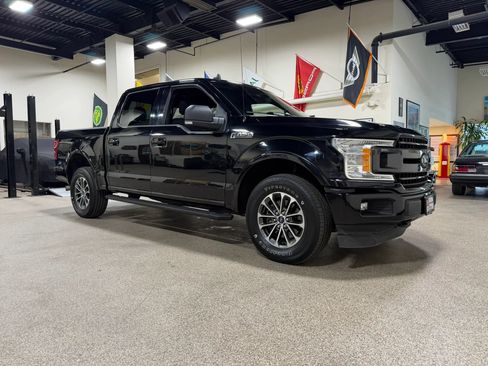 Used 2020 Ford F150 XLT w/ Equipment Group 302A Luxury AWD/4WD image 3