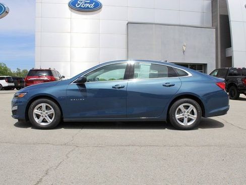 Used 2024 Chevrolet Malibu LS w/ Driver Confidence Package FWD image 2