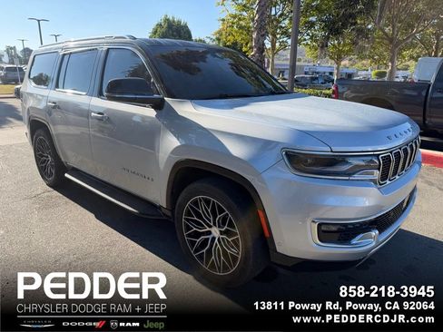 Used 2022 Jeep Wagoneer Series II RWD image 1