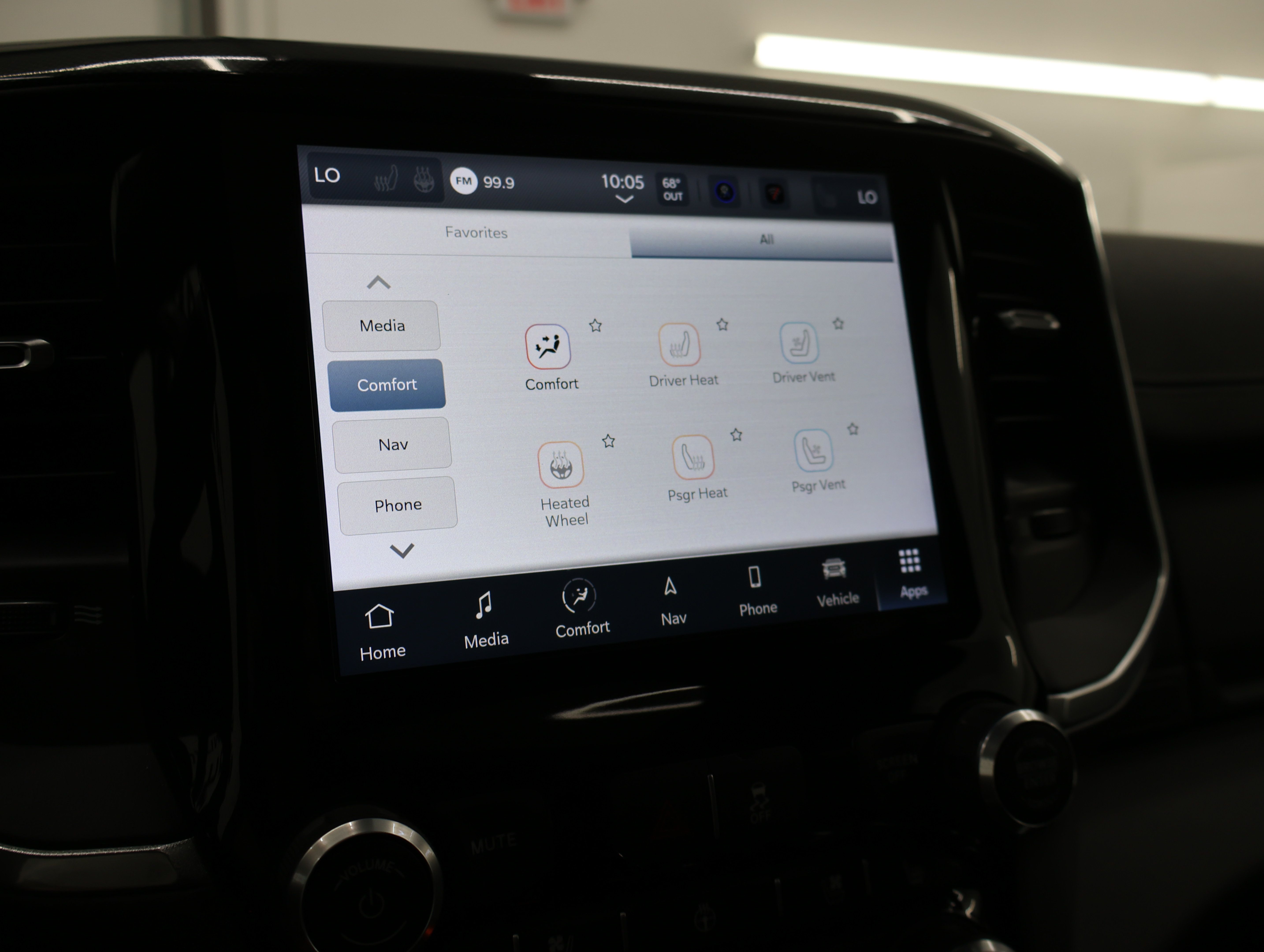 Used 2022 RAM 2500 Laramie w/ Night Edition AWD/4WD image 69