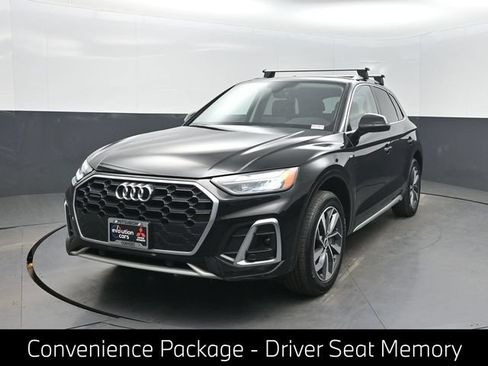 Used 2022 Audi Q5 2.0T Premium w/ Convenience Package AWD/4WD image 1