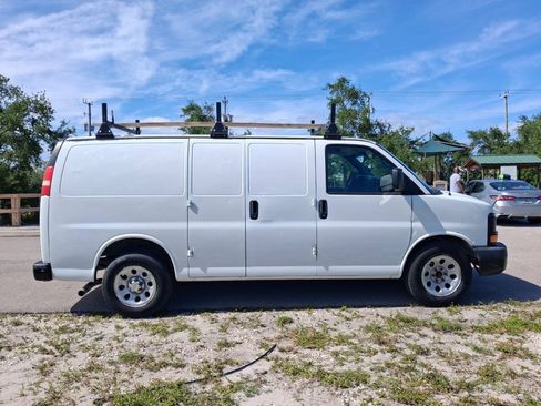 Used 2014 Chevrolet Express 1500 RWD image 5