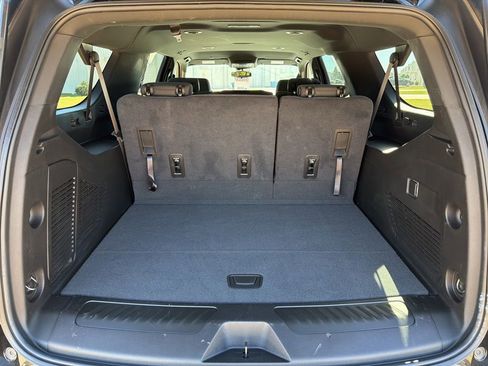 Used 2023 Chevrolet Suburban LS w/ Driver Alert Package image 7