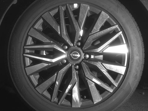 Used 2025 Nissan Altima 2.5 SV image 12