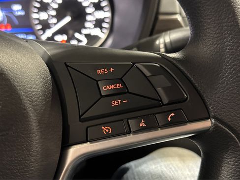 Used 2025 Nissan Altima 2.5 SV image 23