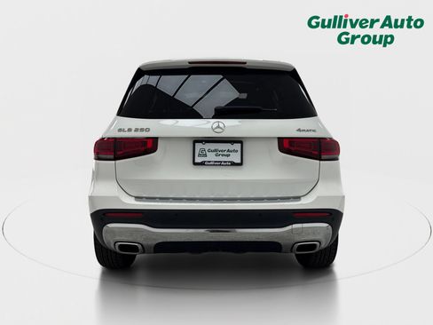Used 2020 Mercedes-Benz GLB 250 4MATIC w/ Premium Package image 7