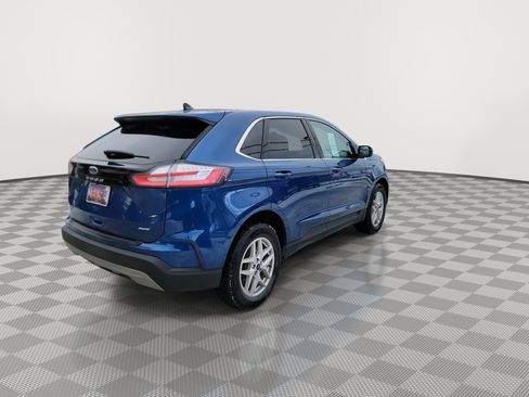 Used 2024 Ford Edge SEL w/ Convenience Package image 8