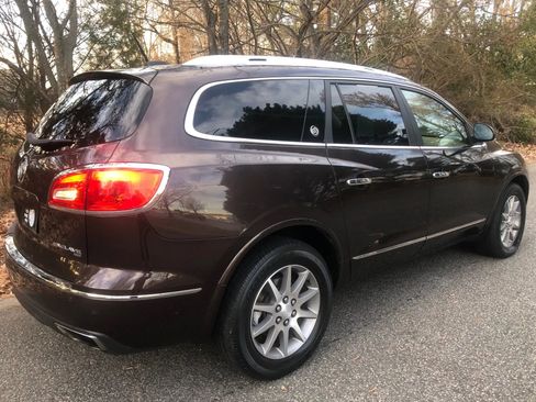 Used 2017 Buick Enclave Leather image 5
