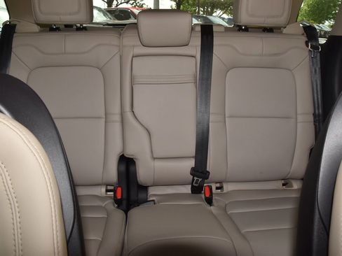 New 2026 Lincoln Corsair Premiere image 20