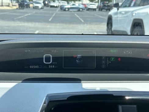 Used 2017 Toyota Prius Four Touring FWD image 21