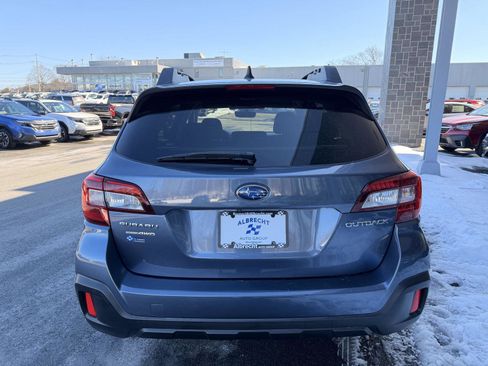 Used 2018 Subaru Outback 2.5i Premium image 4