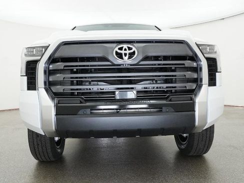 New 2026 Toyota Tundra Limited AWD/4WD image 18