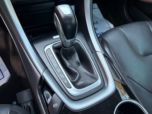 Used 2016 Ford Fusion Titanium image 31