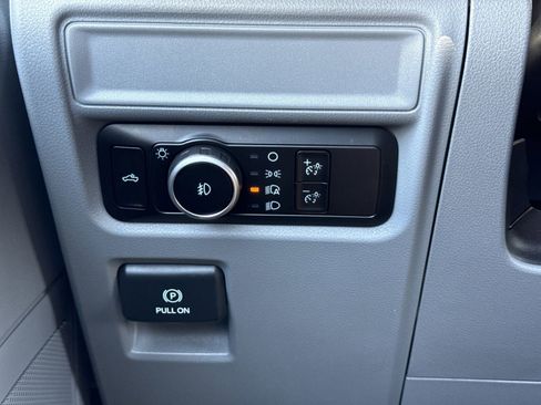 Used 2023 Ford F150 XLT AWD/4WD image 18