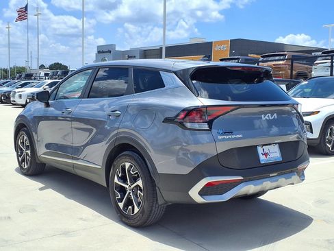 Used 2024 Kia Sportage EX FWD image 2