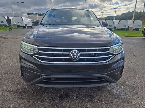 Used 2024 Volkswagen Tiguan SE AWD/4WD image 8