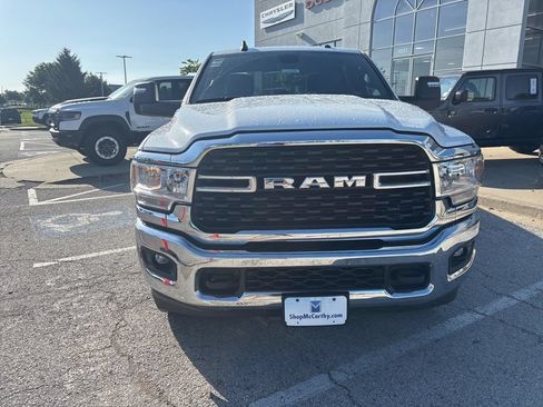 Used 2024 RAM 3500 Big Horn AWD/4WD image 9