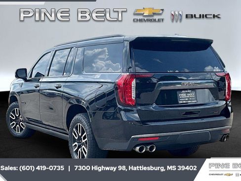 Used 2023 GMC Yukon XL AT4 w/ AT4 Premium Plus Package AWD/4WD image 2