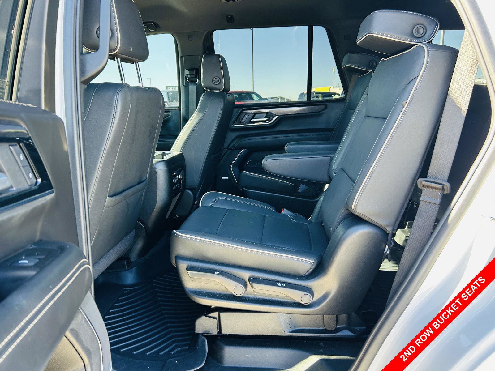 Used 2025 GMC Yukon Elevation AWD/4WD image 33