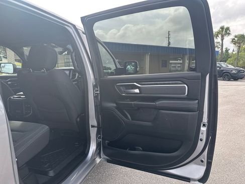 Used 2022 RAM 1500 Big Horn AWD/4WD image 16
