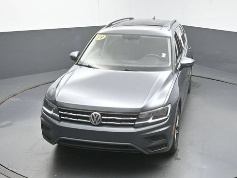 Used 2019 Volkswagen Tiguan SE w/ Panoramic Sunroof Package AWD/4WD image 43