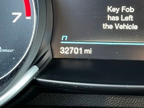 Used 2022 Alfa Romeo Giulia Veloce image 19