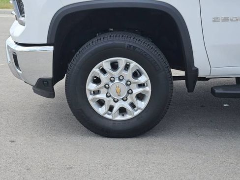 Used 2024 Chevrolet Silverado 2500 LTZ w/ LTZ Plus Package AWD/4WD image 13