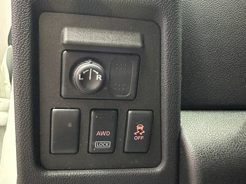 Used 2012 Nissan Rogue S AWD/4WD image 11