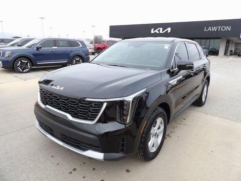 New 2026 Kia Sorento LX image 2