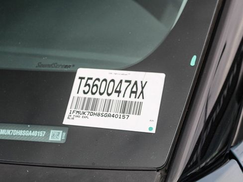 Used 2025 Ford Explorer Active w/ Active Comfort Package image 31