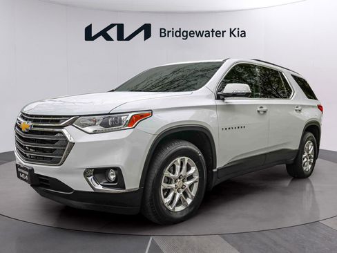 Used 2019 Chevrolet Traverse LT w/ LPO, Floor Liner Package AWD/4WD image 4