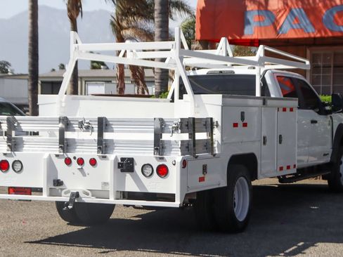 Used 2023 Ford F550 2WD Crew Cab Super Duty image 9