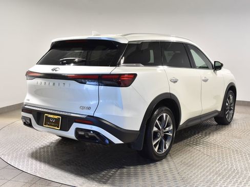 Used 2023 INFINITI QX60 Luxe w/ Cargo Package image 3